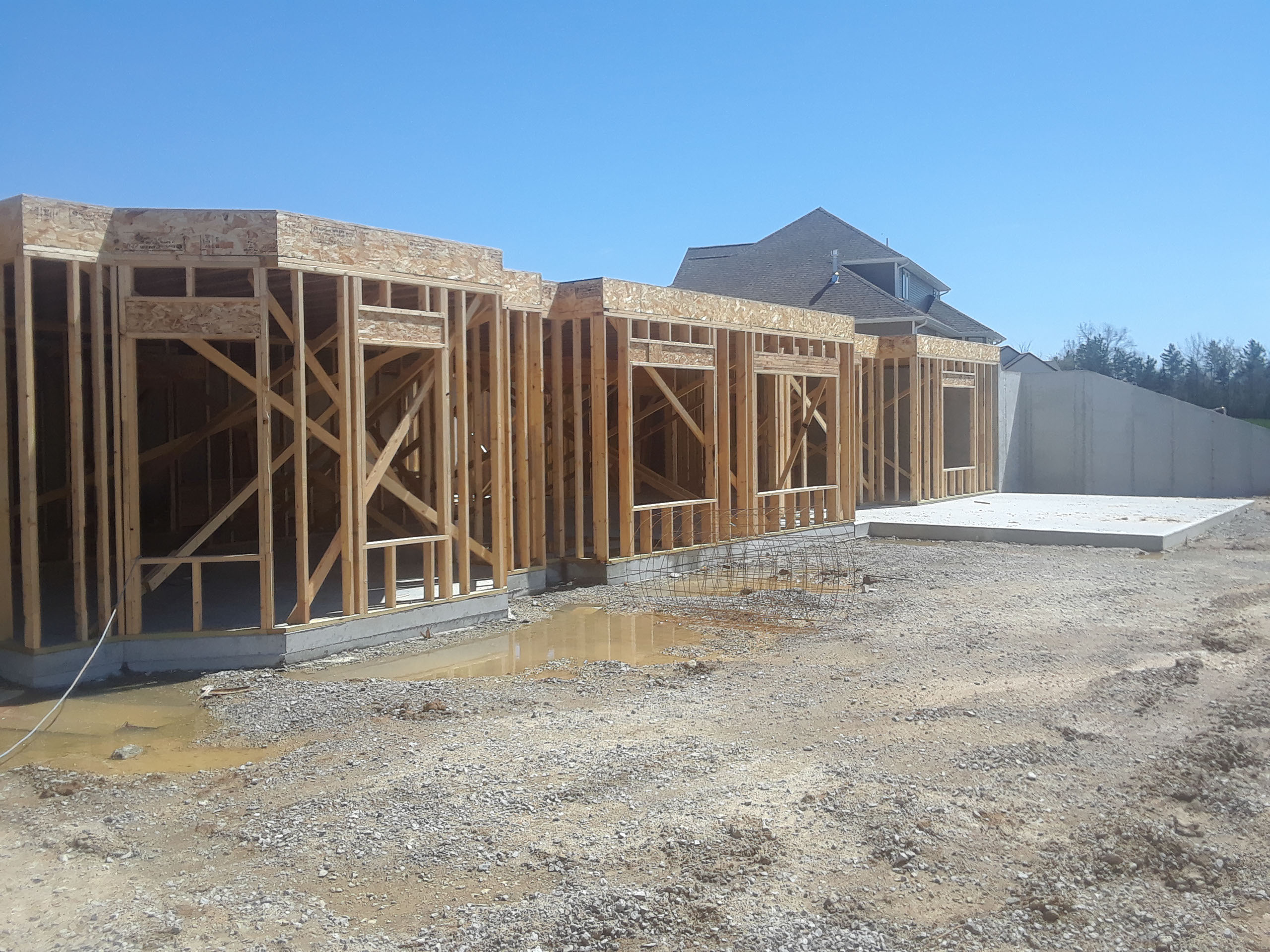 new homes construction by amish - Fort Wayne Indiana
